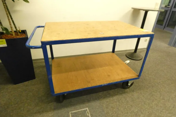 Etagenwagen